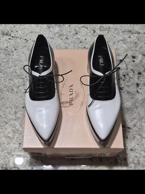 Prada Spazzolato Bicolore Platform Oxfords Black White Brogues 38.5 Box